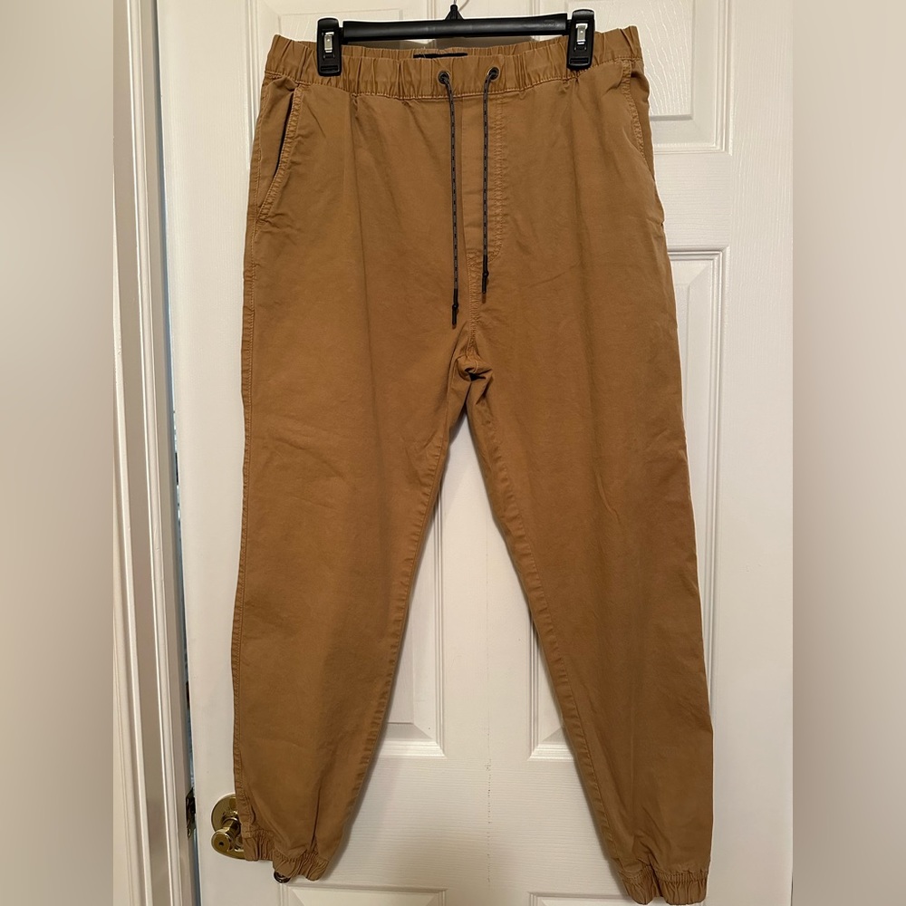 ** New without tags** Men’s American Eagle Extreme Flex